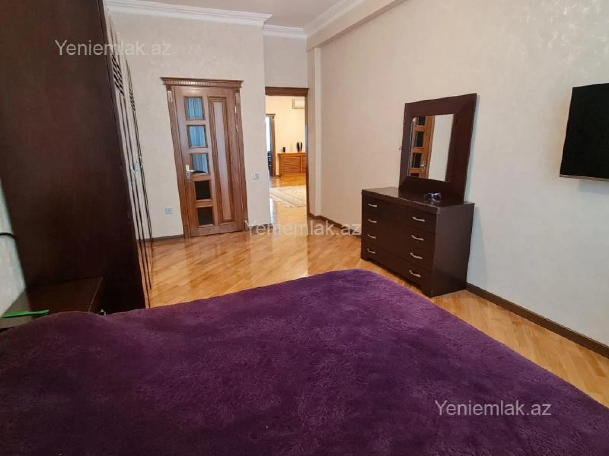 Satılır 3 otaqlı yeni tikili 145 m²