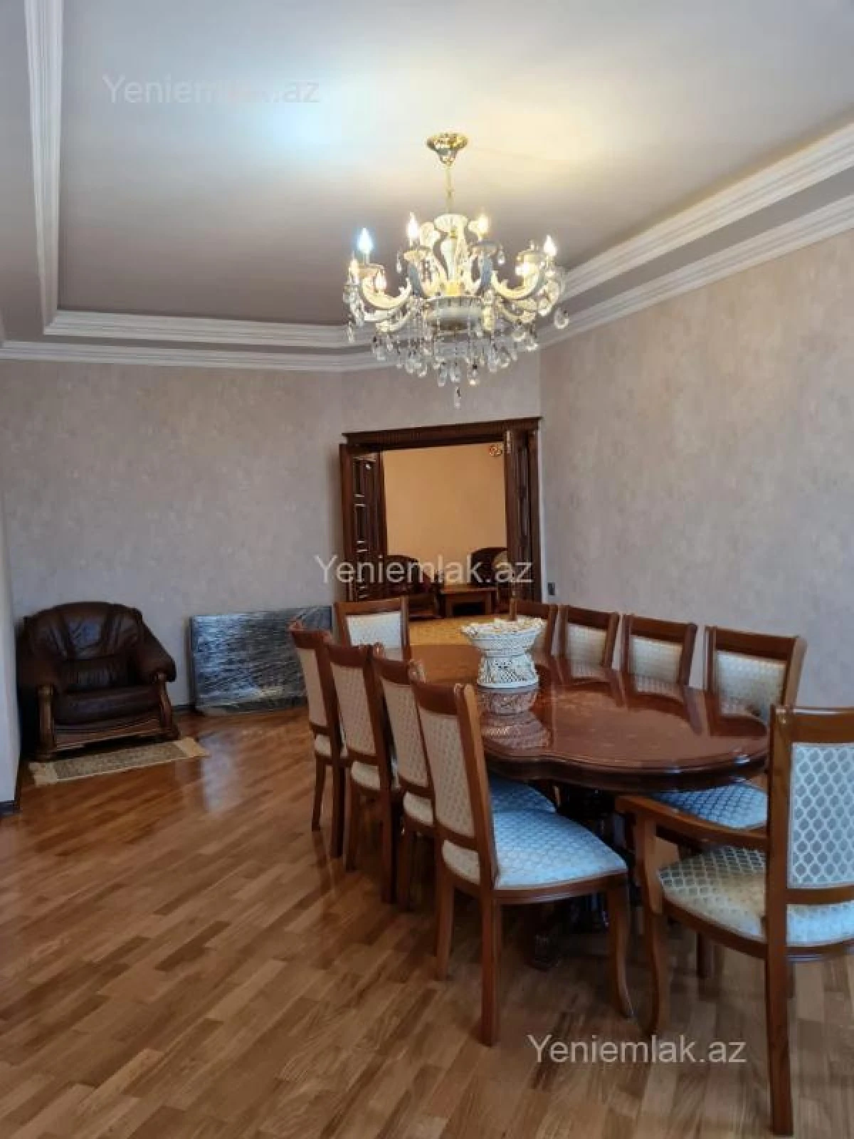 Satılır 3 otaqlı yeni tikili 145 m²