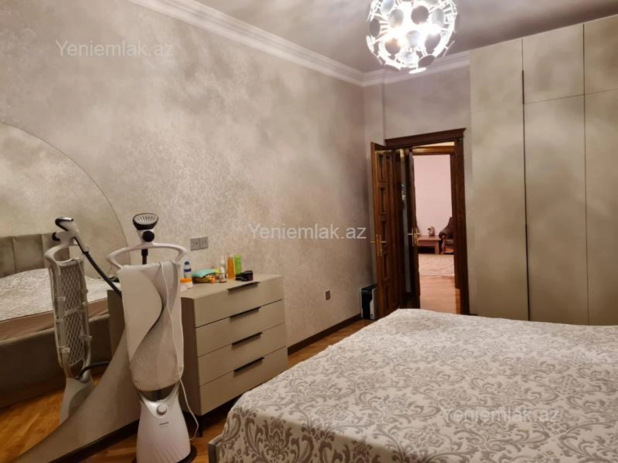 Satılır 3 otaqlı yeni tikili 145 m²