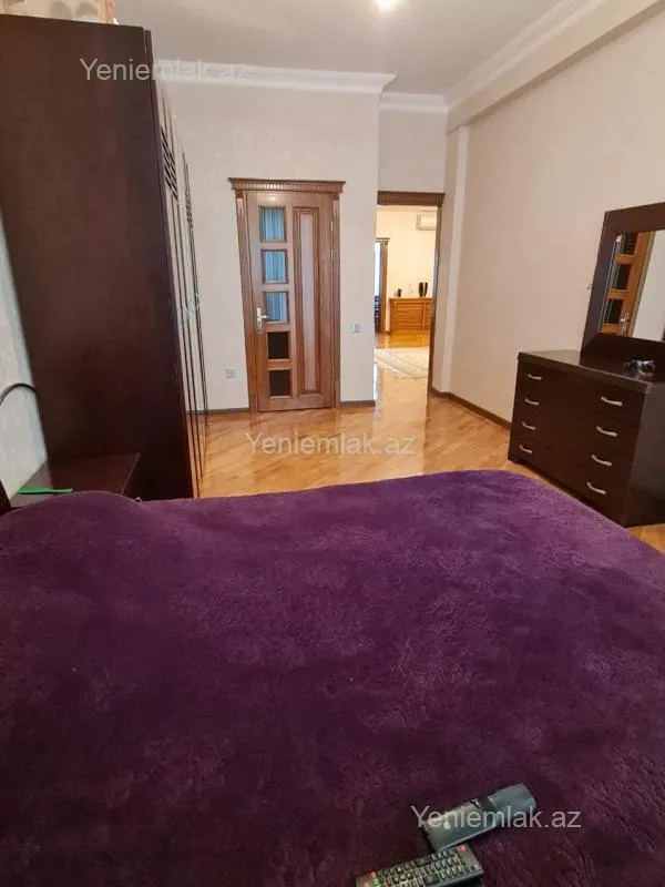 Satılır 3 otaqlı yeni tikili 145 m²