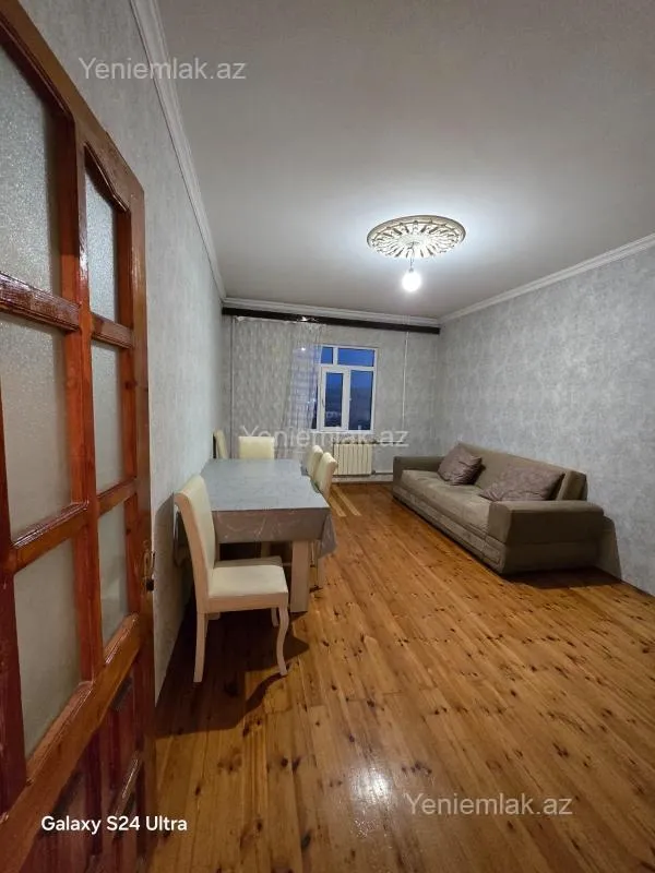 Satılır 4 otaqlı köhnə tikili 85 m²