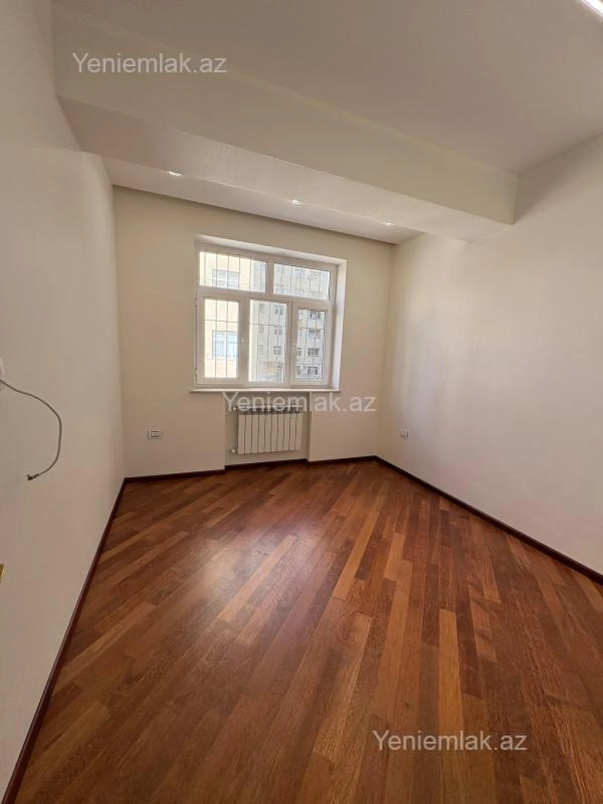 Satılır 4 otaqlı yeni tikili 129 m²