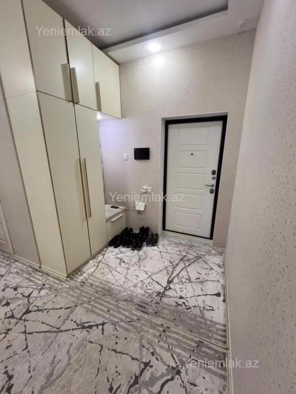 Satılır 3 otaqlı yeni tikili 101 m²