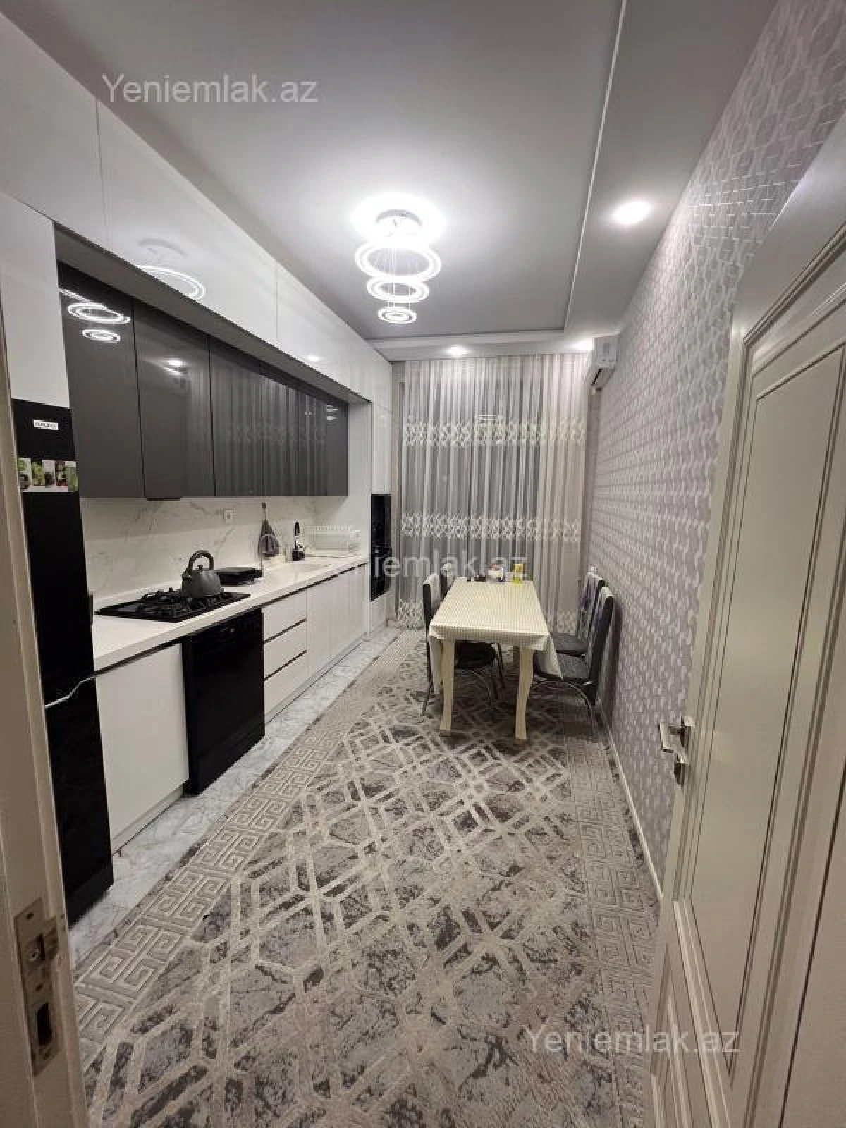 Satılır 3 otaqlı yeni tikili 101 m²