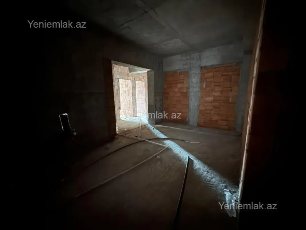 Satılır 3 otaqlı yeni tikili 112 m²