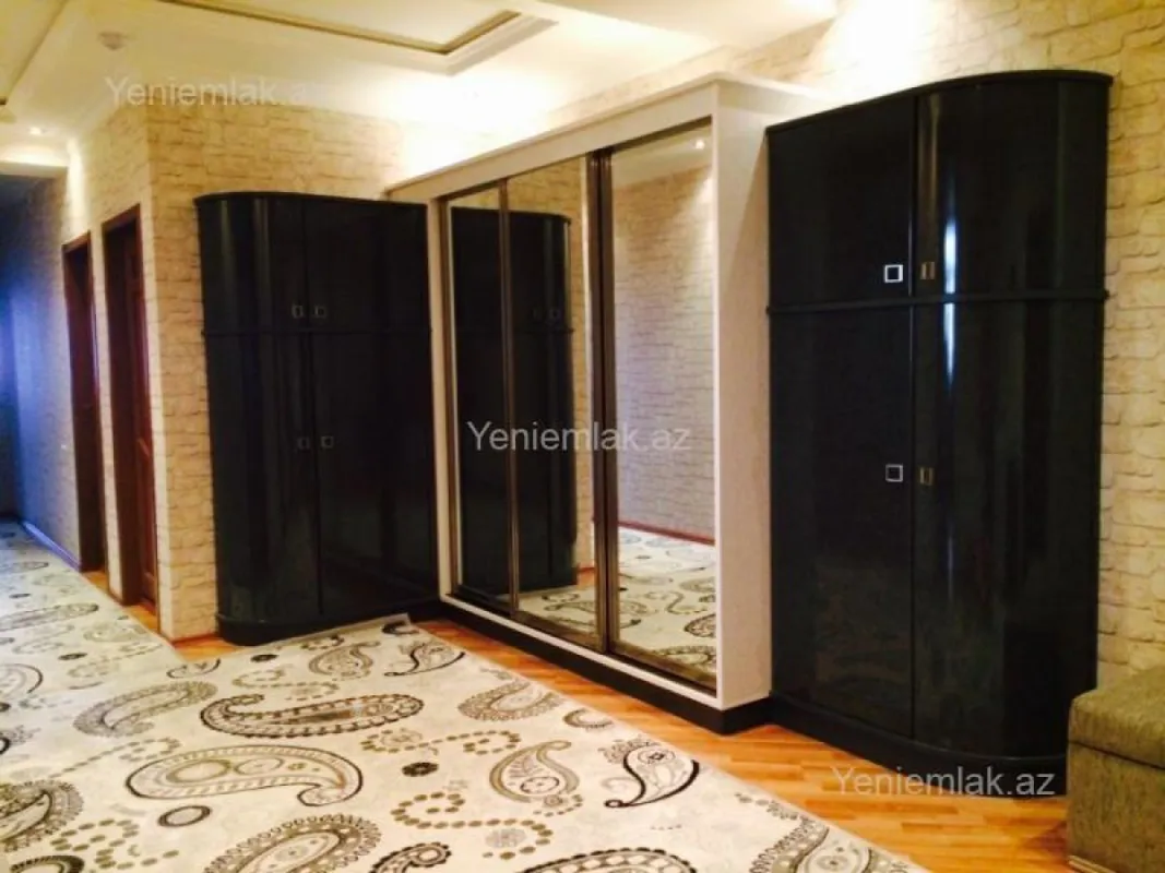 Satılır 4 otaqlı yeni tikili 155 m²