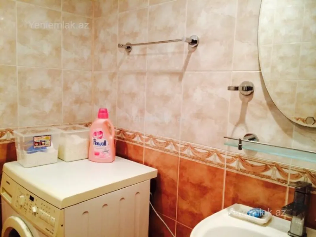 Satılır 4 otaqlı yeni tikili 155 m²