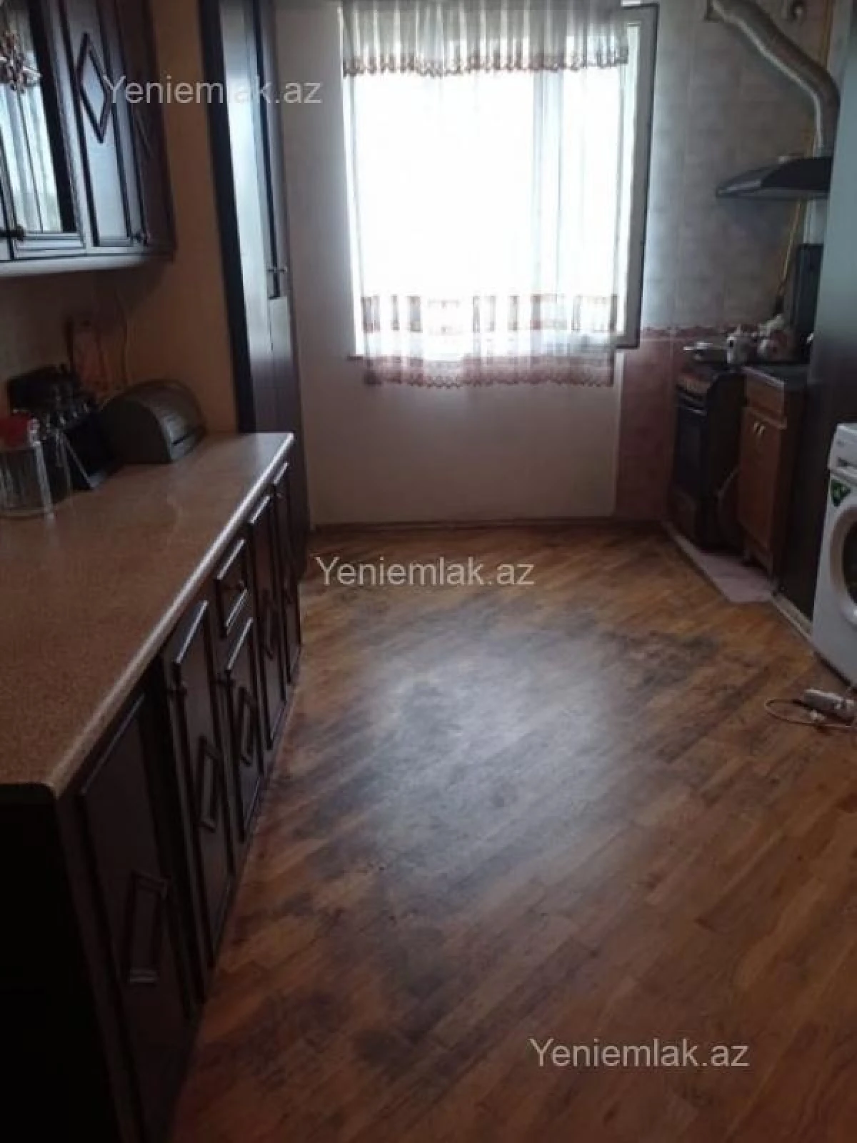 Satılır 2 otaqlı köhnə tikili 55 m²