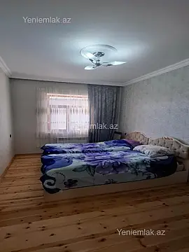 Satılır 8 otaqlı həyət evi 230 m²