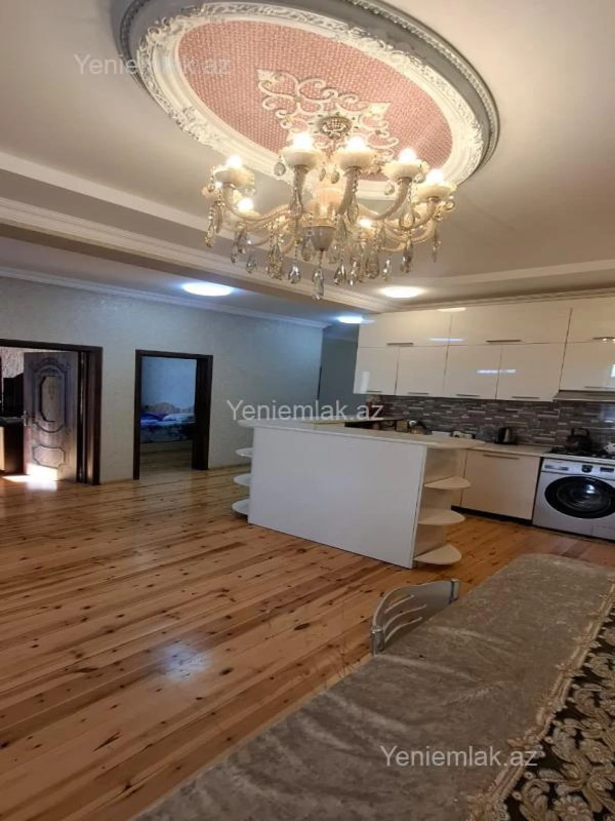 Satılır 8 otaqlı həyət evi 230 m²