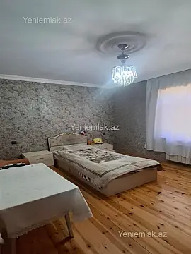 Satılır 8 otaqlı həyət evi 230 m²