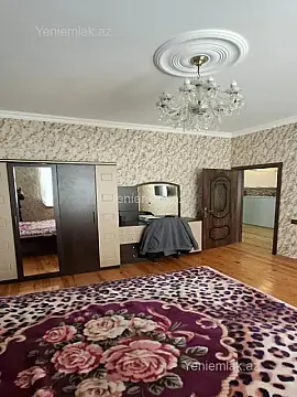 Satılır 8 otaqlı həyət evi 230 m²