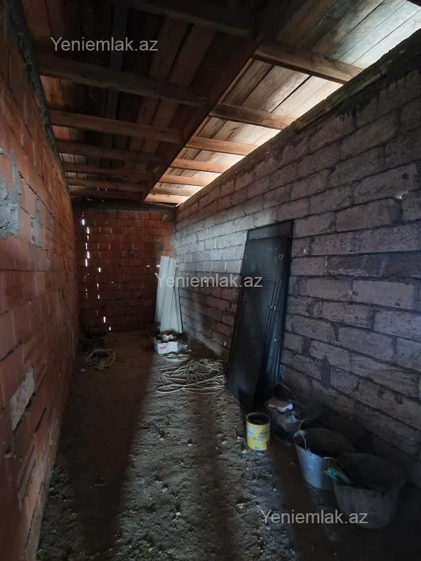 Satılır 4 otaqlı həyət evi 150 m²