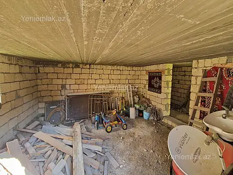 Satılır 4 otaqlı həyət evi 150 m²