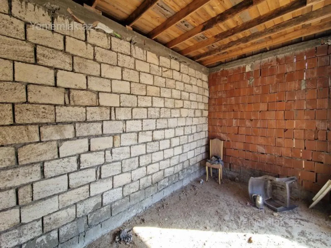 Satılır 4 otaqlı həyət evi 150 m²