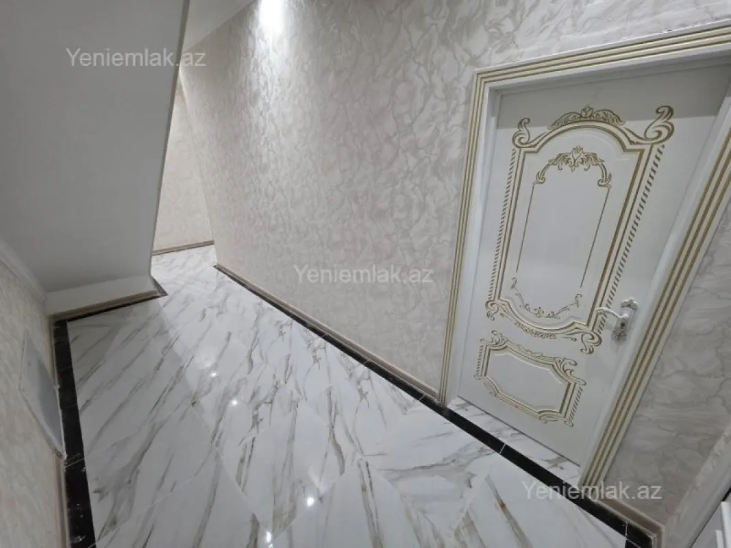 Satılır 5 otaqlı həyət evi 250 m²