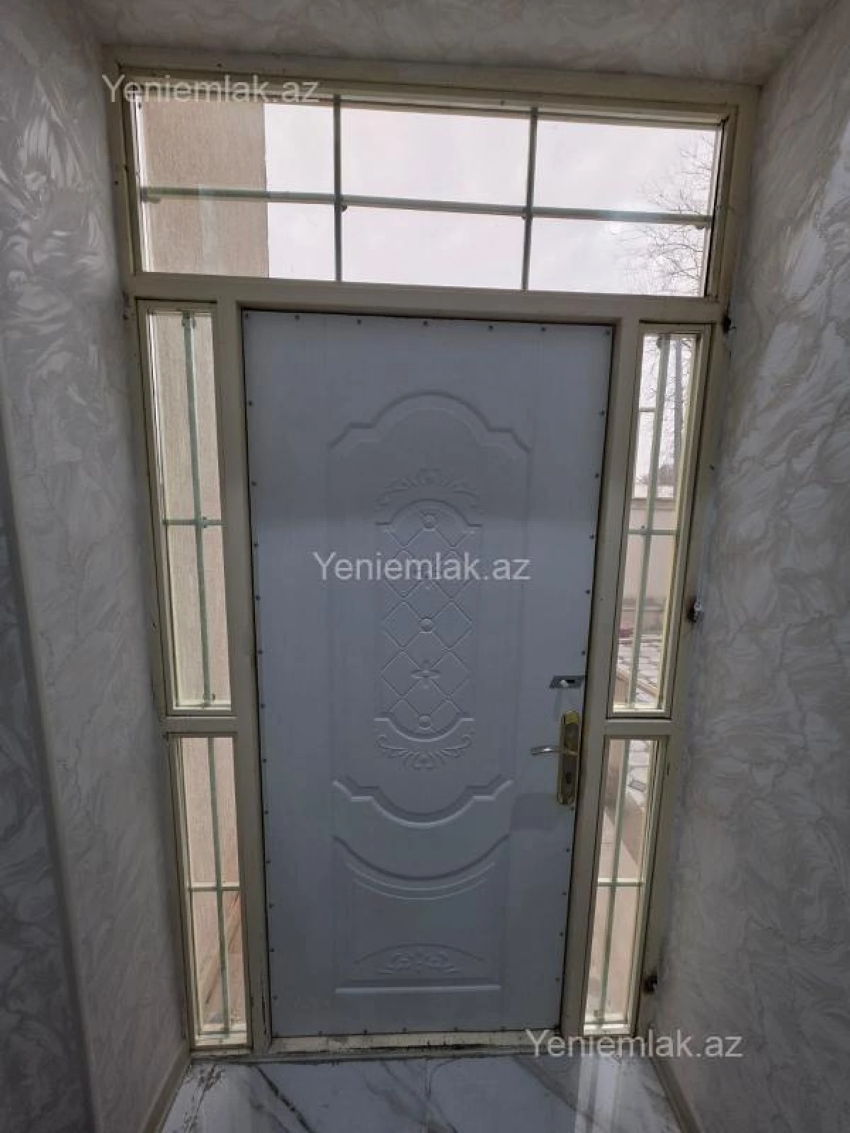 Satılır 5 otaqlı həyət evi 250 m²