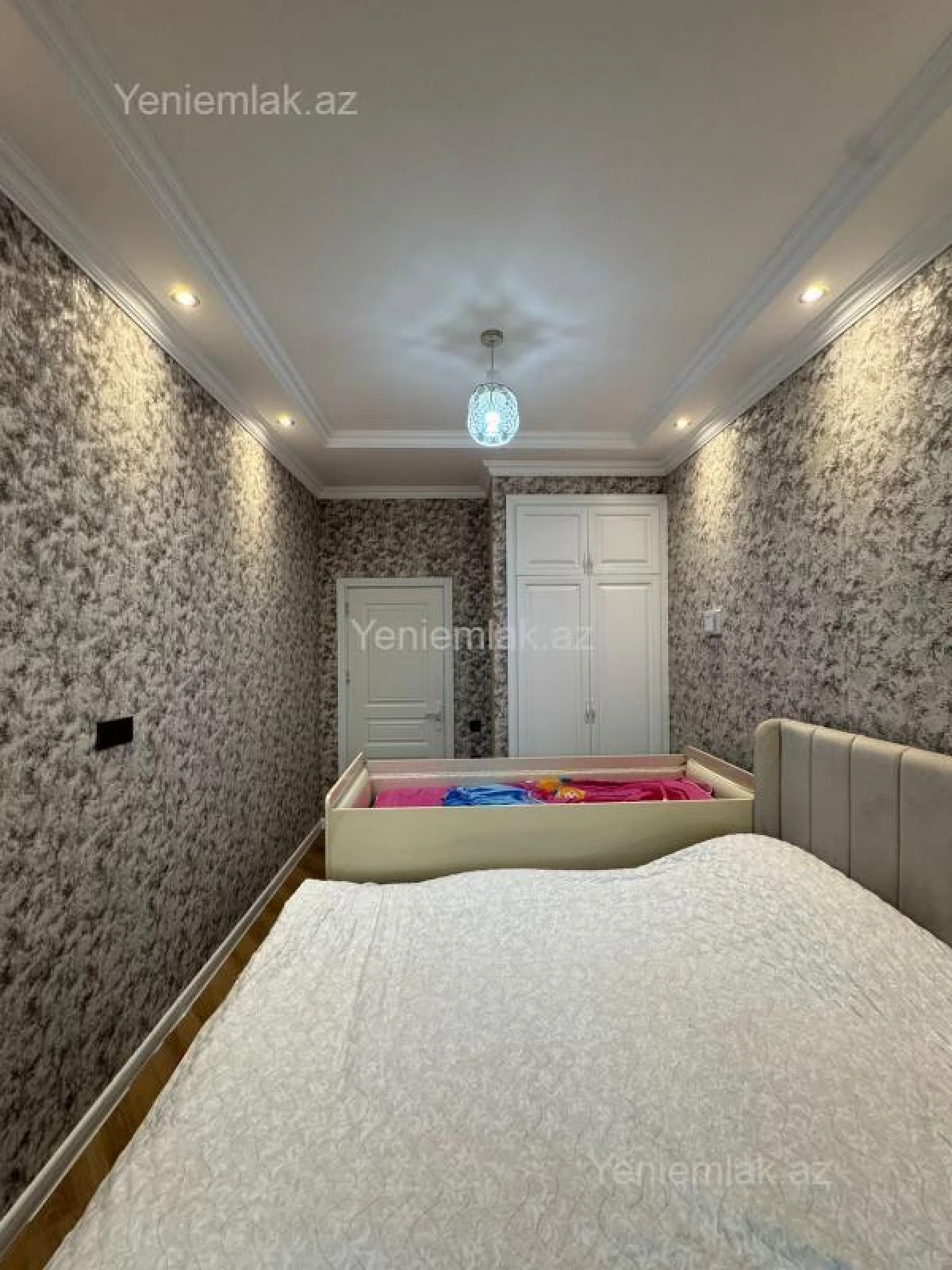 Satılır 3 otaqlı yeni tikili 98.5 m²