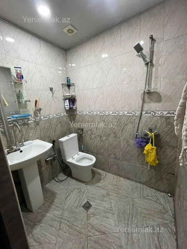 Satılır 1 otaqlı yeni tikili 50 m²