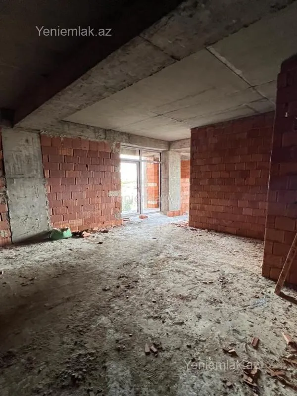 Satılır 2 otaqlı yeni tikili 79 m²