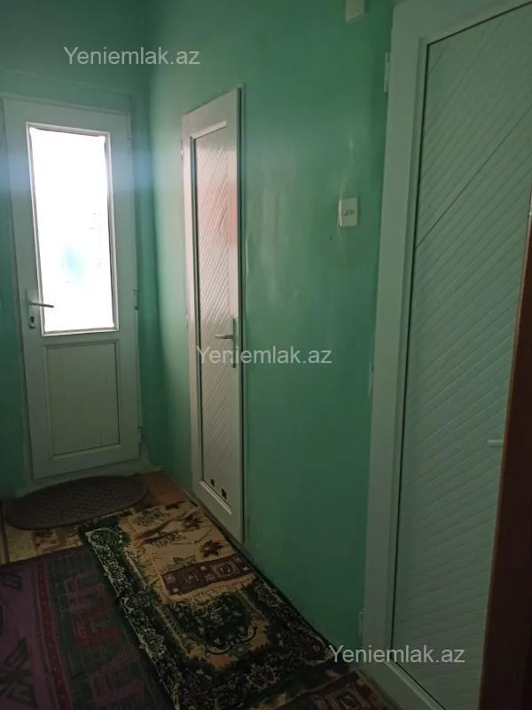 Satılır 3 otaqlı köhnə tikili 72 m²