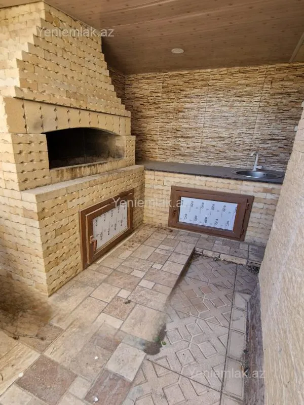 Satılır 7 otaqlı həyət evi 180 m²