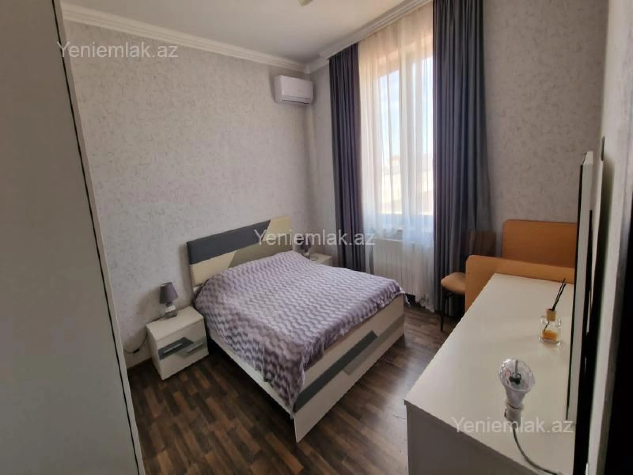 Satılır 7 otaqlı həyət evi 180 m²