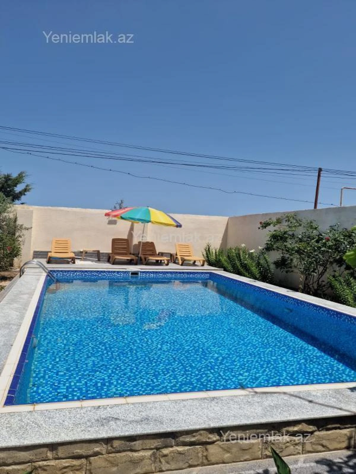 Satılır 7 otaqlı həyət evi 180 m²