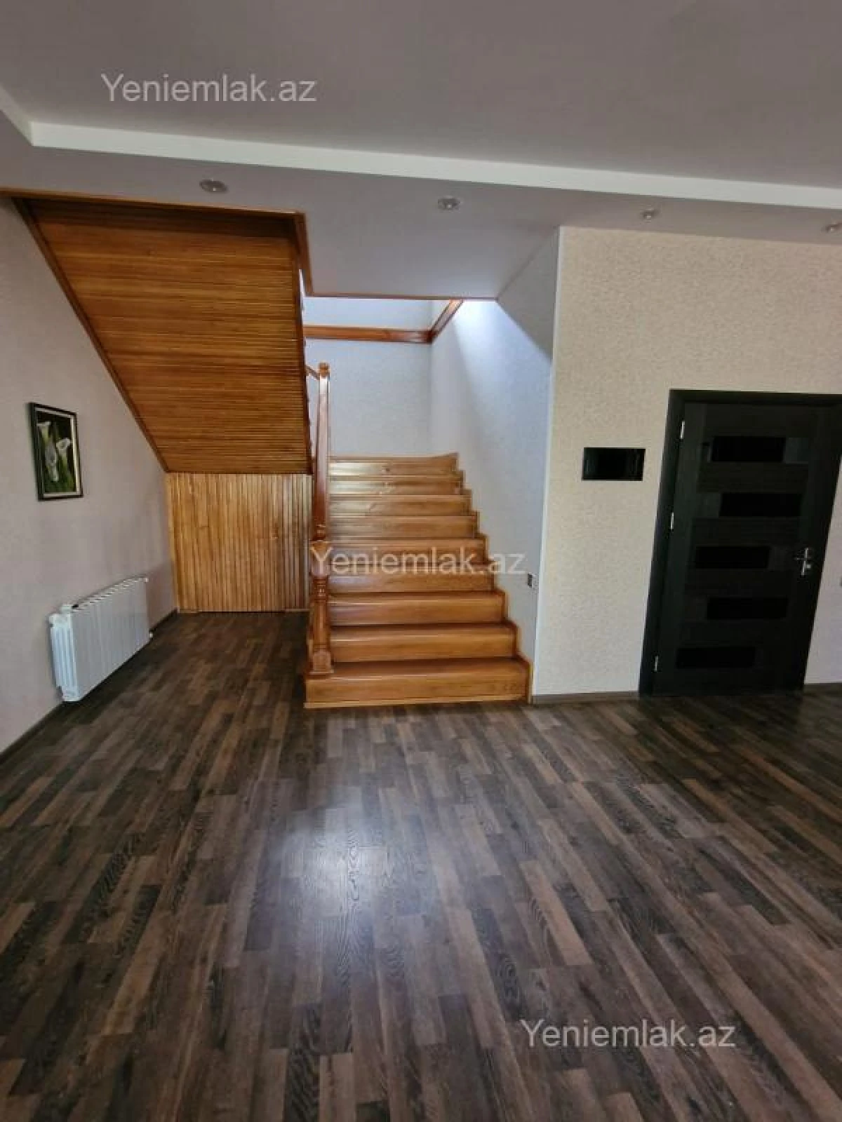 Satılır 7 otaqlı həyət evi 180 m²