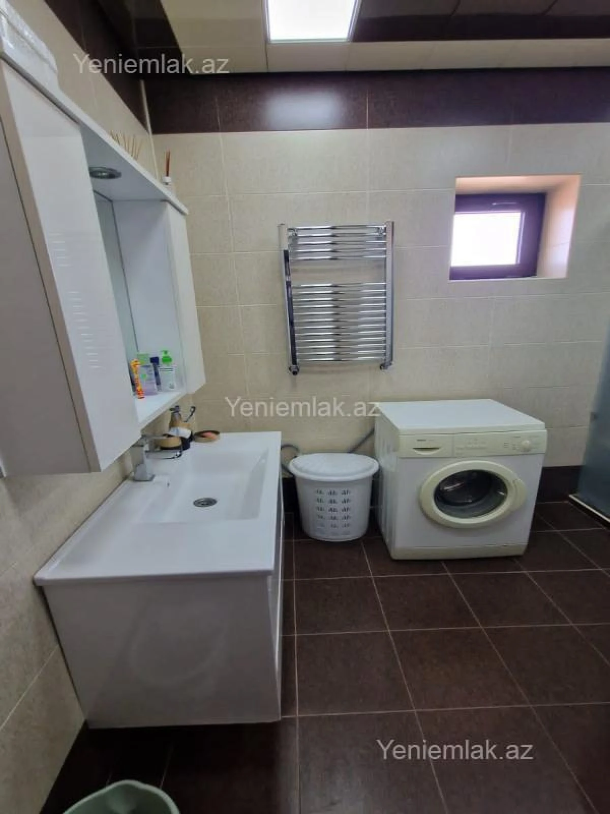 Satılır 7 otaqlı həyət evi 180 m²