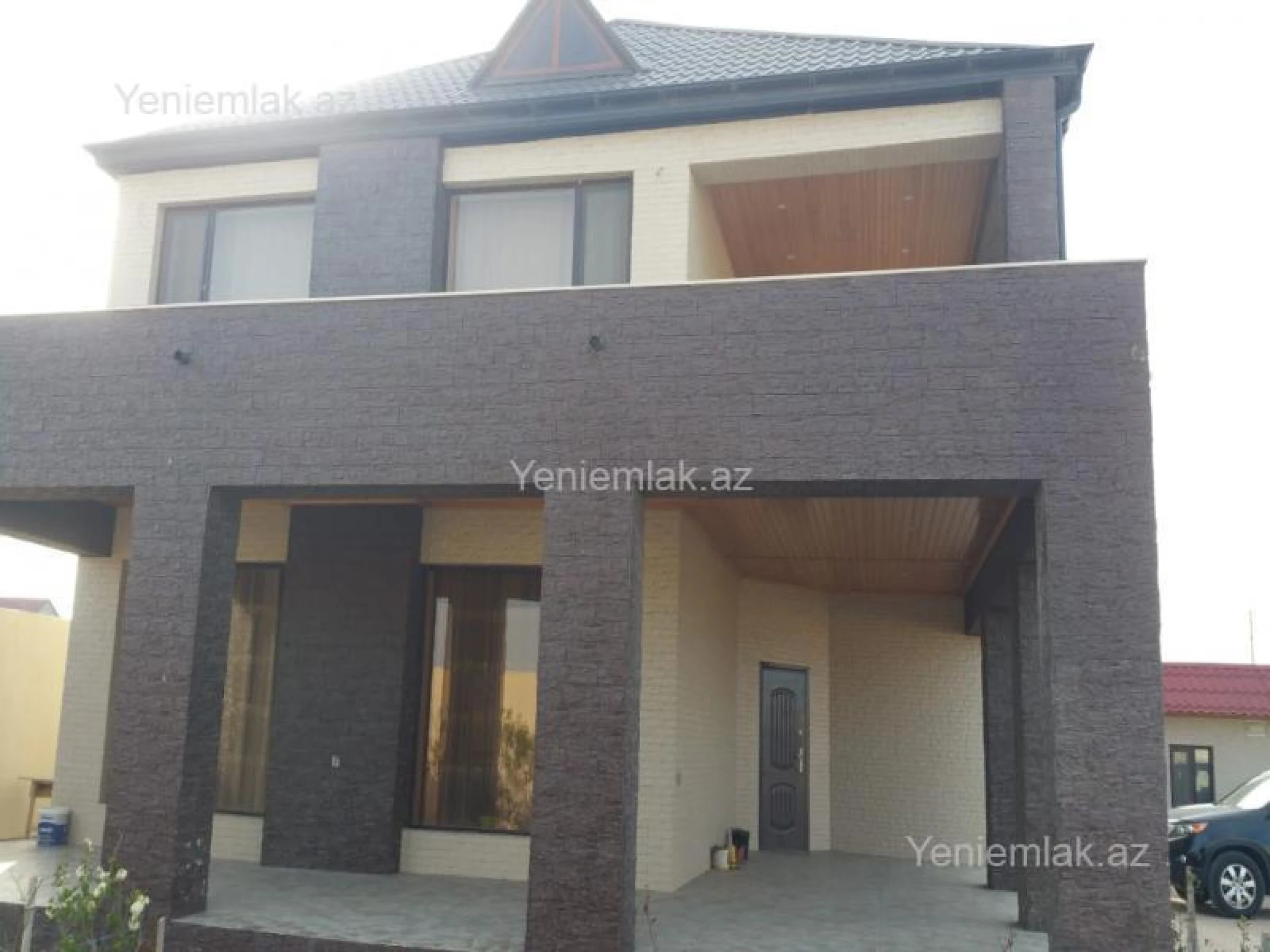 Satılır 7 otaqlı həyət evi 180 m²