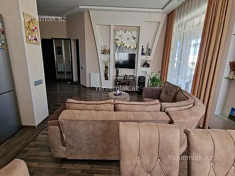 Satılır 7 otaqlı həyət evi 180 m²