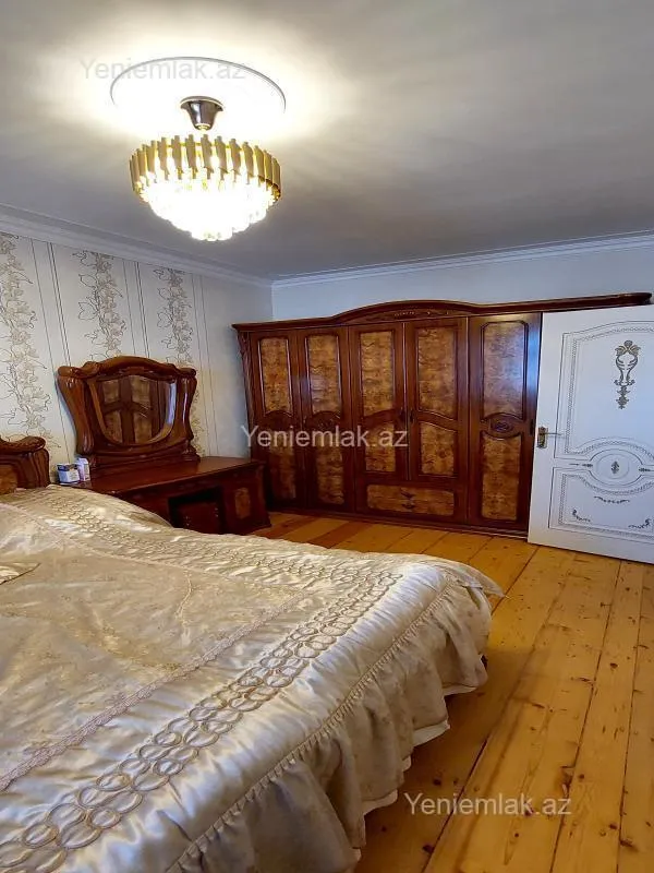 Satılır 4 otaqlı köhnə tikili 86 m²