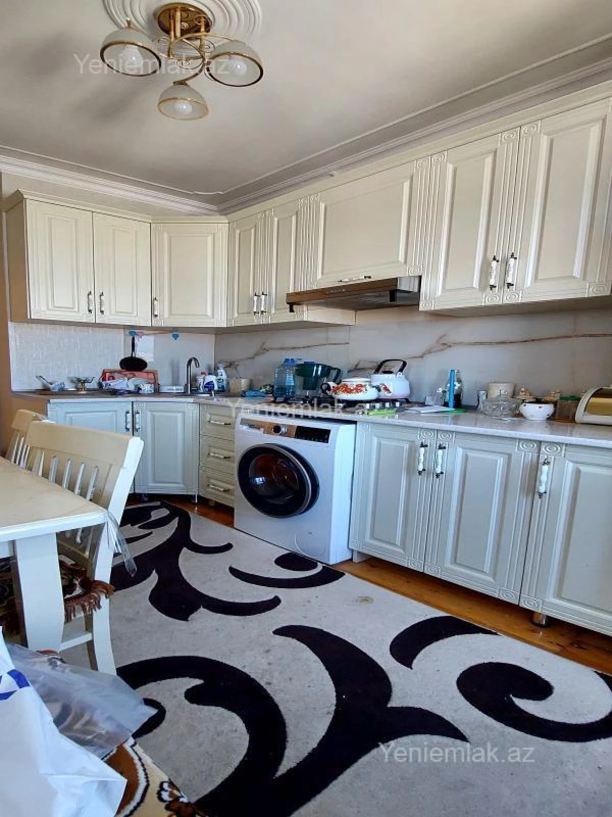 Satılır 4 otaqlı köhnə tikili 86 m²