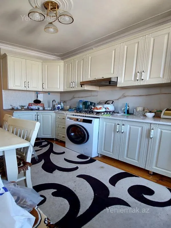 Satılır 4 otaqlı köhnə tikili 86 m²