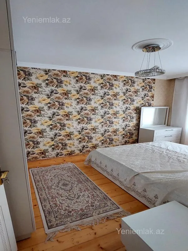Satılır 4 otaqlı köhnə tikili 86 m²