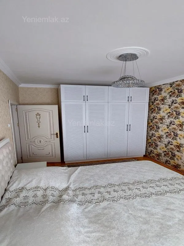 Satılır 4 otaqlı köhnə tikili 86 m²