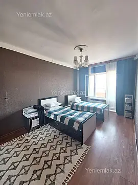 Satılır 5 otaqlı köhnə tikili 120 m²