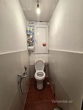 Satılır 5 otaqlı köhnə tikili 120 m²