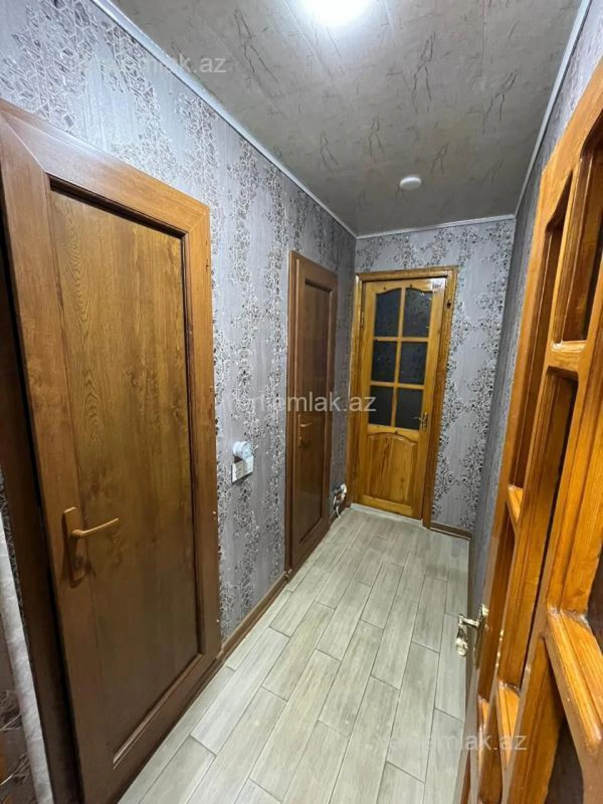 Satılır 3 otaqlı köhnə tikili 72 m²