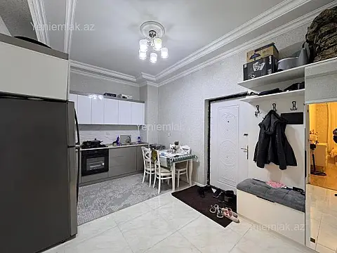 Satılır 2 otaqlı yeni tikili 72 m²
