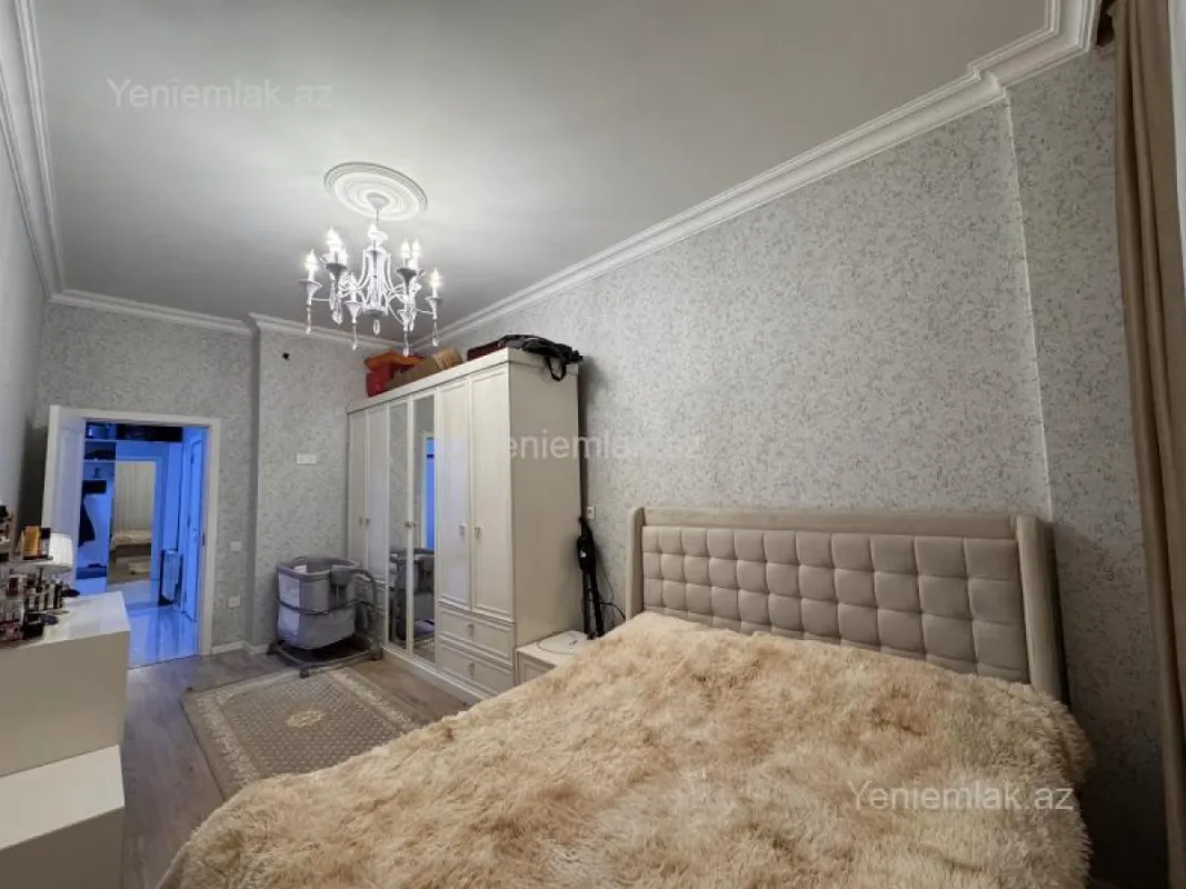 Satılır 2 otaqlı yeni tikili 72 m²