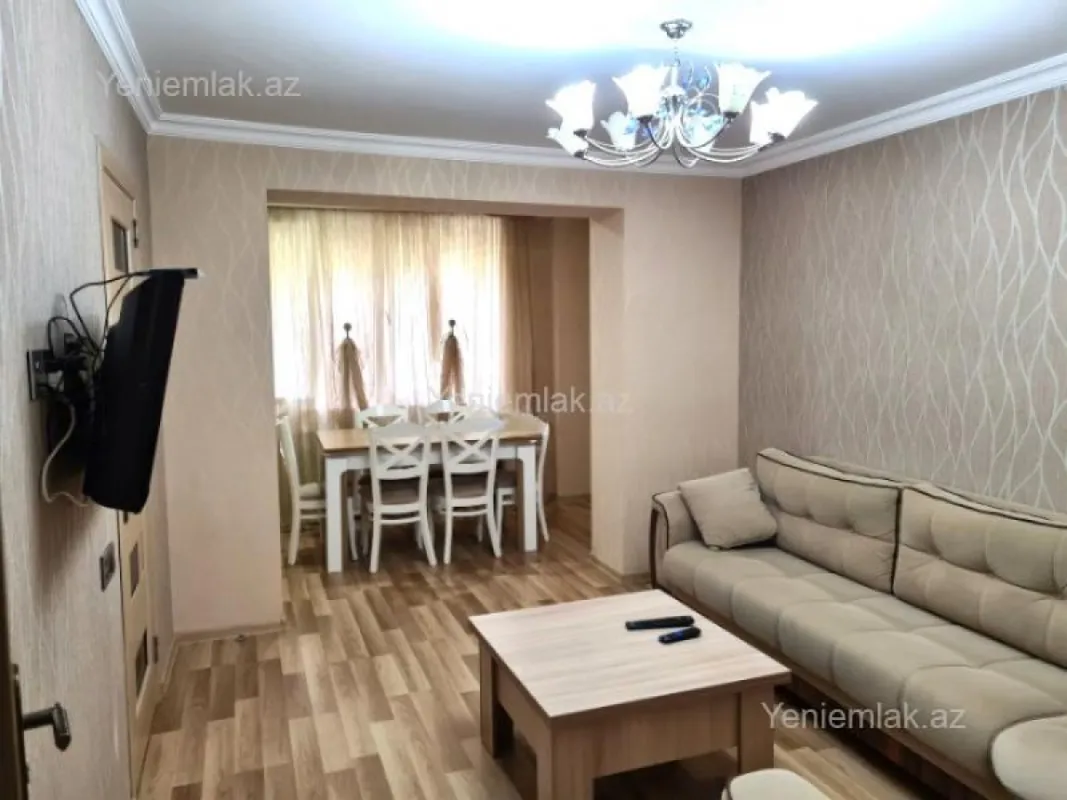 Satılır 3 otaqlı köhnə tikili 80 m²