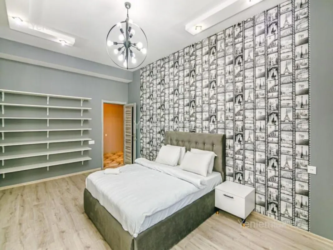 Satılır 4 otaqlı yeni tikili 190 m²