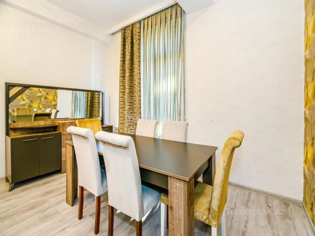 Satılır 4 otaqlı yeni tikili 190 m²