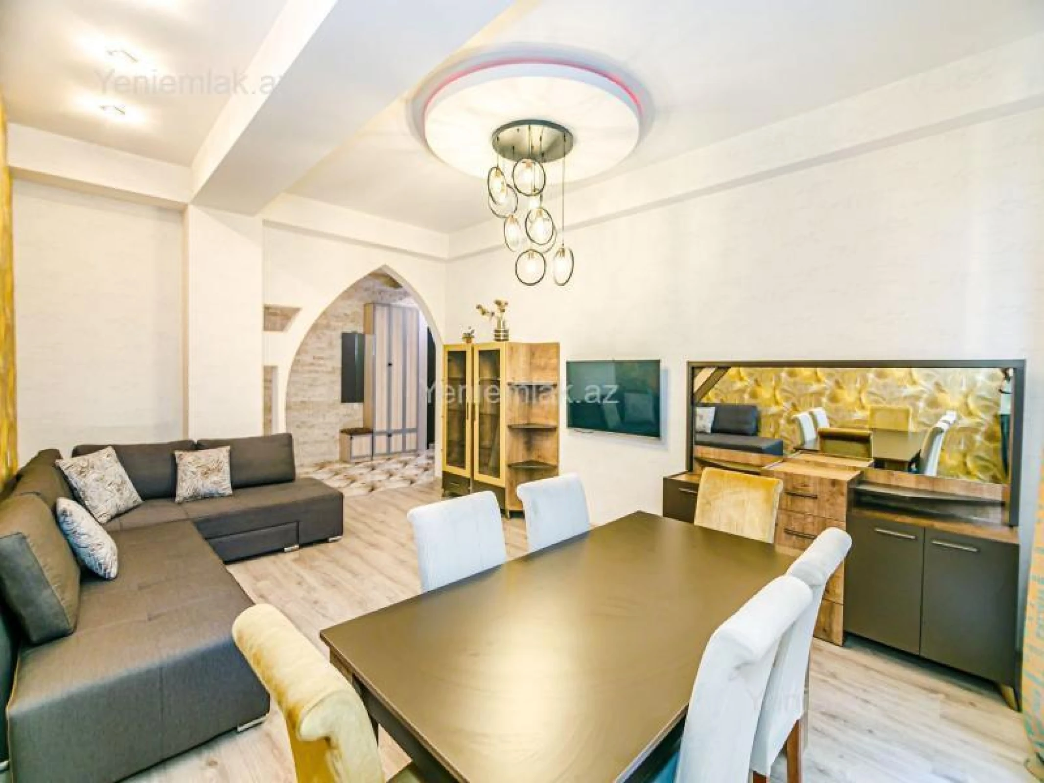 Satılır 4 otaqlı yeni tikili 190 m²