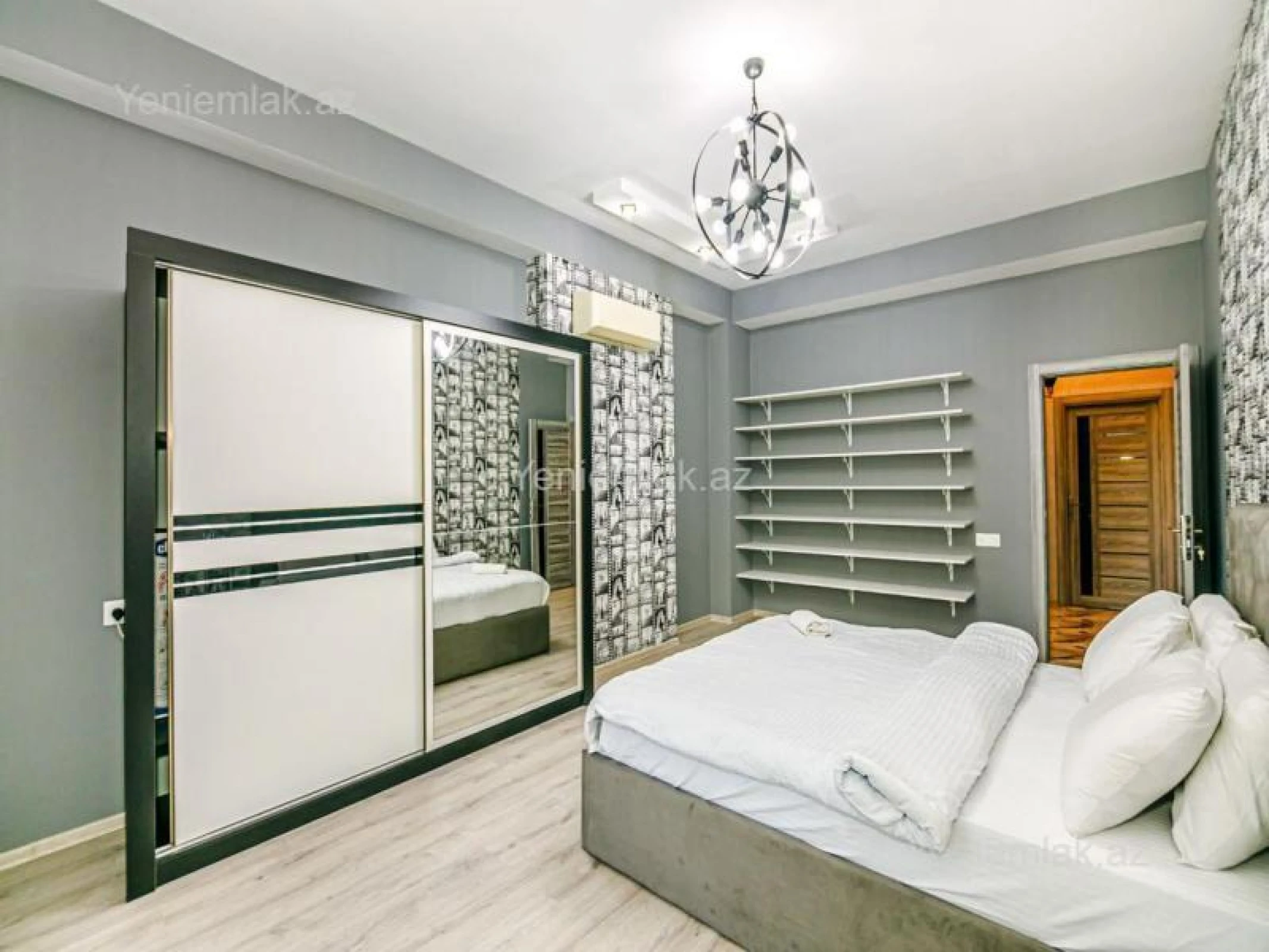 Satılır 4 otaqlı yeni tikili 190 m²