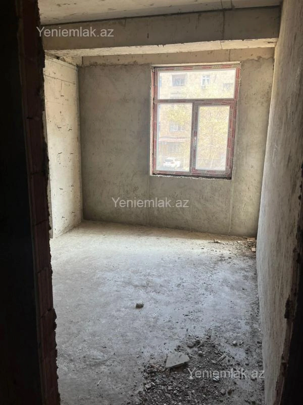 Satılır 3 otaqlı yeni tikili 130 m²