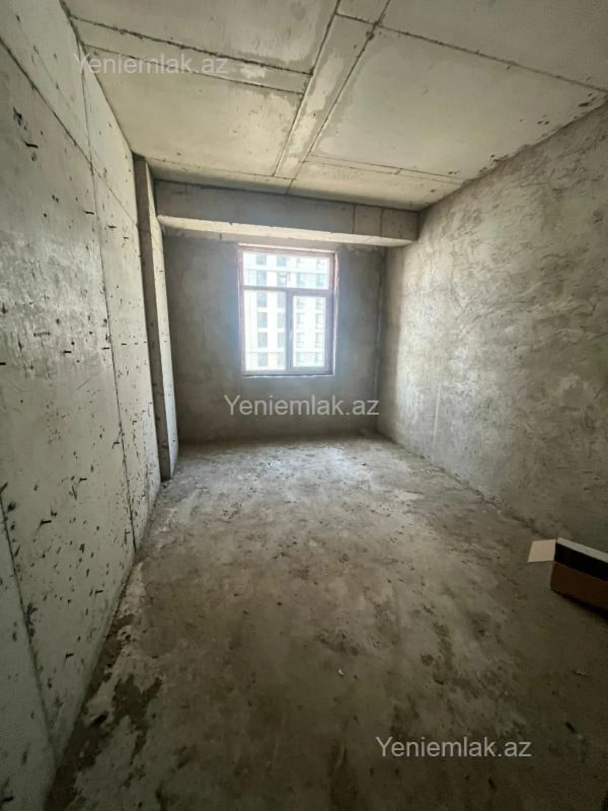 Satılır 3 otaqlı yeni tikili 130 m²