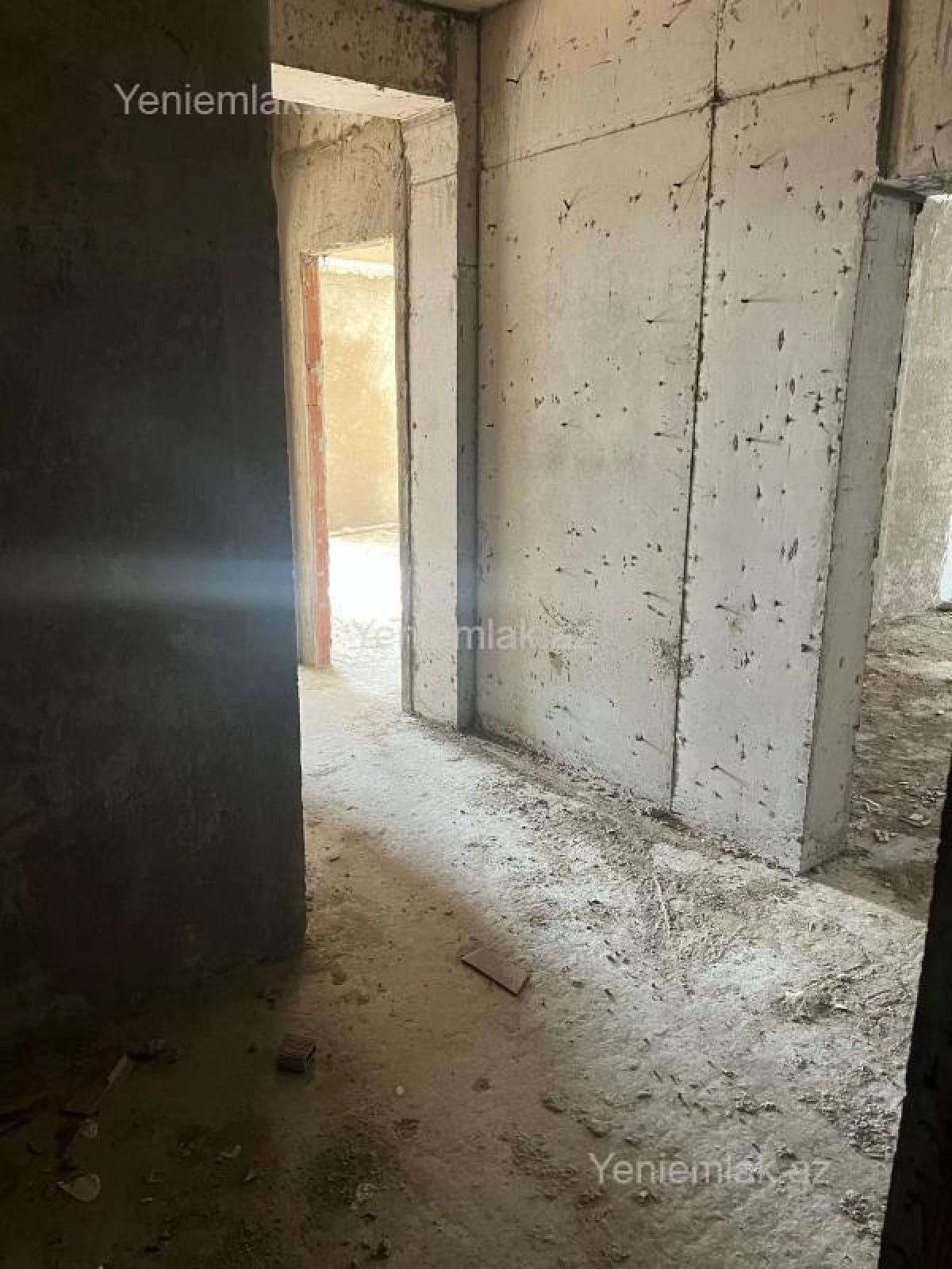 Satılır 3 otaqlı yeni tikili 130 m²